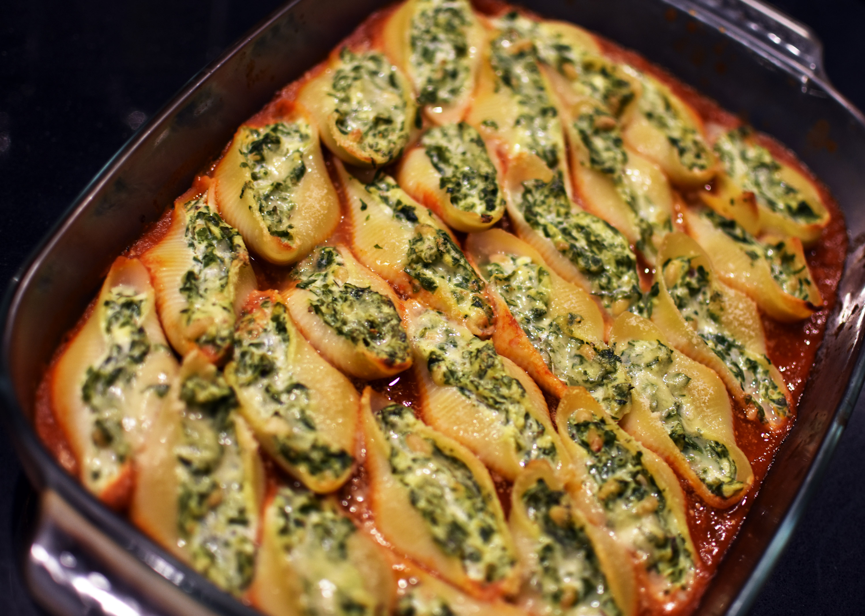 conchiglioni farcis a la ricotta et blettes